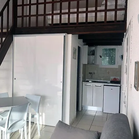 On The Sea - Moriani Apartman